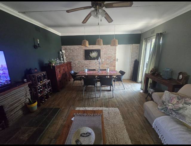 4 BEDROOM HOUSE FOR SALE IN THREE RIVERS